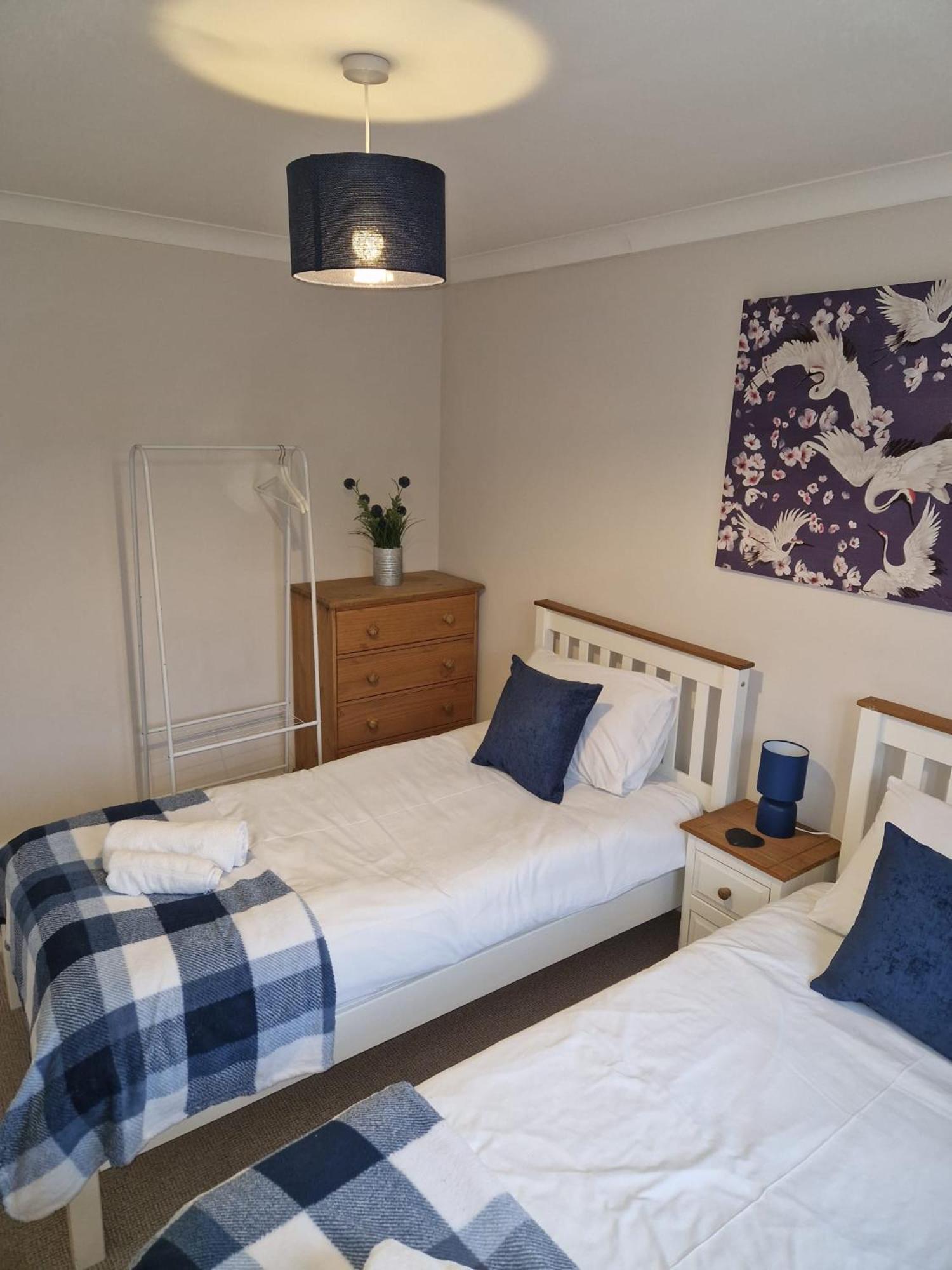 Hereford - Finch House - Modern 4 Bedroom House Located In South Hereford, Dog Friendly With Nearby Countryside, Pool Table, Sleeps Up To 10 Guests - Hosted By Rentmyhouse מראה חיצוני תמונה
